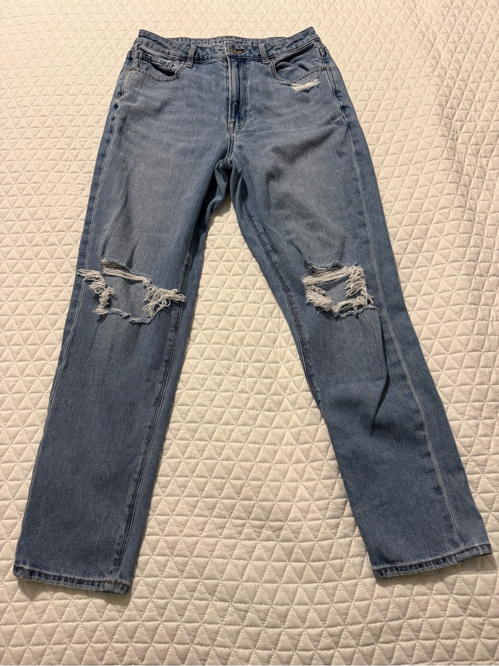 American Eagle Women's Distressed Straight-Leg Jeans